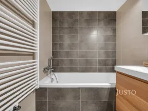 Prodej bytu 3+kk, Praha - Uhříněves, Oty Bubeníčka, 51 m2