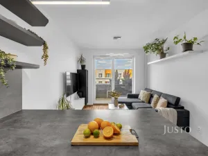 Prodej bytu 3+kk, Praha - Uhříněves, Oty Bubeníčka, 51 m2