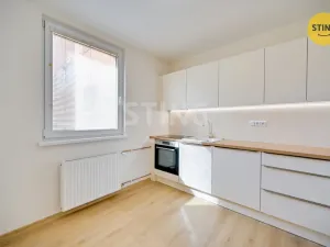 Prodej bytu 3+1, Uherské Hradiště, Derflanská, 78 m2