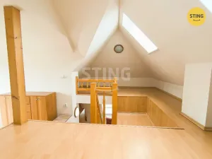Pronájem atypického bytu, Ostrava, Josefa Šavla, 100 m2