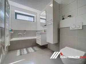 Pronájem vily, Zlín, Ovsíková, 145 m2
