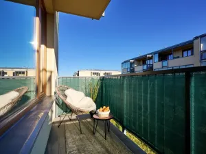 Pronájem bytu 2+kk, Praha, Lipovská, 55 m2