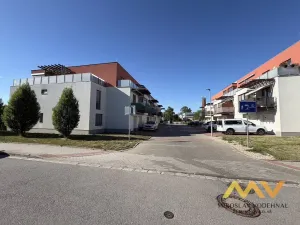 Pronájem bytu 2+kk, Hradec Králové - Svobodné Dvory, K Meteoru, 59 m2
