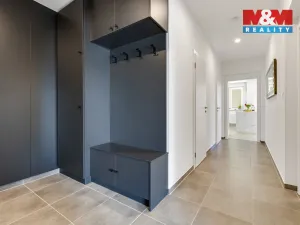 Prodej bytu 4+kk, Králův Dvůr - Levín, Na Lucberku, 141 m2