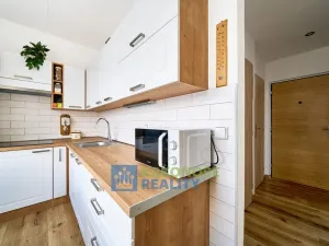 Prodej bytu 1+kk, Trutnov - Horní Staré Město, Za Komínem, 32 m2