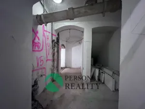 Prodej obchodního prostoru, Praha - Karlín, Křižíkova, 235 m2