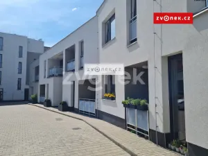 Pronájem bytu 2+kk, Otrokovice, Komenského, 52 m2