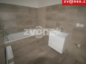 Pronájem bytu 2+kk, Otrokovice, Komenského, 52 m2
