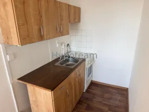 Pronájem bytu 1+kk, Chlumec, Podzimní, 31 m2
