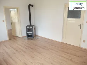 Pronájem bytu 2+1, Liberec, Na Srázu, 52 m2
