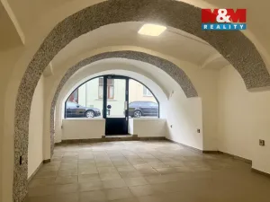 Pronájem obchodního prostoru, Slaný, Třebízského, 29 m2