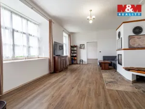 Prodej rodinného domu, Moravec, 220 m2