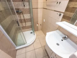 Prodej bytu 2+kk, Praha - Bohnice, Poznaňská, 37 m2