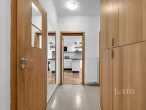 Prodej bytu 3+kk, Praha - Uhříněves, Oty Bubeníčka, 51 m2