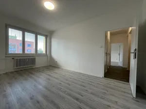 Pronájem bytu 2+1, Třinec, Dukelská, 56 m2