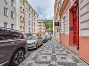 Pronájem bytu 2+kk, Praha - Žižkov, Jeronýmova, 36 m2
