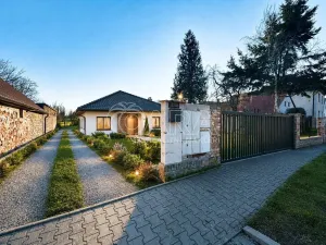 Prodej pozemku pro bydlení, Chotusice, 1621 m2