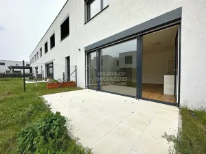 Pronájem rodinného domu, Praha - Čakovice, Kurta Hubera, 130 m2