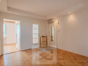 Pronájem bytu 3+1, Praha - Vinohrady, Písecká, 79 m2