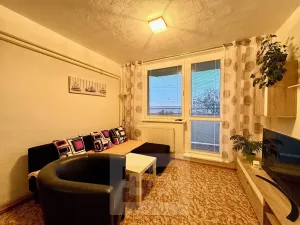 Pronájem bytu 2+1, Hluk, Závodní, 55 m2