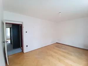 Pronájem bytu 3+1, Praha - Podolí, Pod Pekařkou, 74 m2