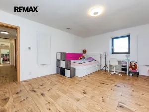 Prodej činžovního domu, Černuc, 330 m2