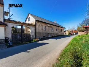 Prodej činžovního domu, Černuc, 330 m2