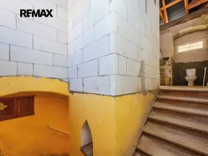 Prodej činžovního domu, Černuc, 330 m2