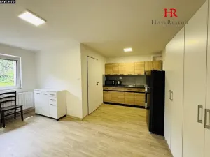 Pronájem bytu 1+kk, Benešov, Čedíkova, 27 m2