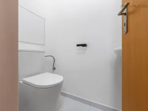 Pronájem kanceláře, Praha - Nusle, Mojmírova, 140 m2