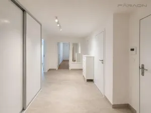 Prodej bytu 3+kk, Praha - Veleslavín, Pod dvorem, 104 m2