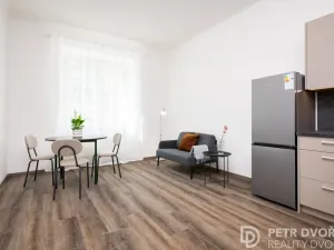 Prodej bytu 3+kk, Praha - Karlín, U invalidovny, 71 m2