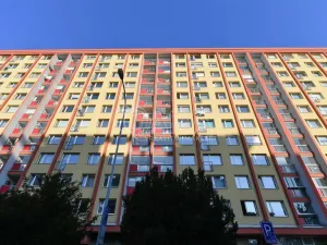 Prodej bytu 2+kk, Praha - Kobylisy, Famfulíkova, 43 m2
