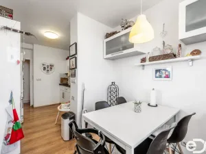 Prodej bytu 3+1, Pardubice, Školská, 70 m2