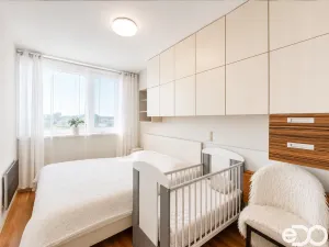 Prodej bytu 3+1, Pardubice, Školská, 70 m2