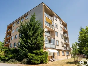 Prodej bytu 3+1, Pardubice, Školská, 70 m2