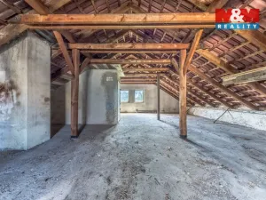 Prodej rodinného domu, Semice, 135 m2