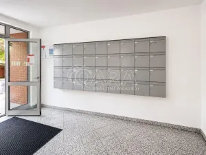 Pronájem bytu 2+kk, Praha - Vinohrady, U Zvonařky, 82 m2