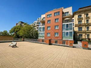 Pronájem bytu 2+kk, Praha - Vinohrady, U Zvonařky, 82 m2