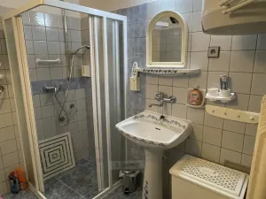 Prodej činžovního domu, Velešín, náměstí J. V. Kamarýta, 342 m2