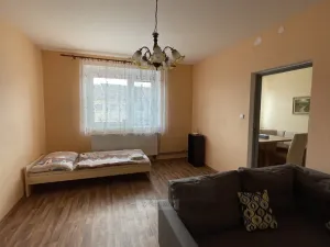Prodej činžovního domu, Velešín, náměstí J. V. Kamarýta, 342 m2