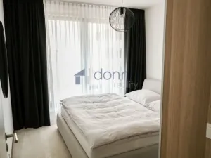 Pronájem bytu 3+kk, Praha, Hrašeho, 86 m2