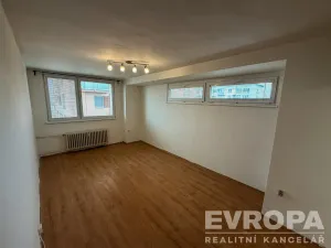 Prodej bytu 3+1, Opava - Kateřinky, Holasická, 78 m2
