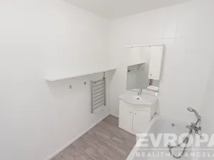 Prodej bytu 3+1, Opava - Kateřinky, Holasická, 78 m2