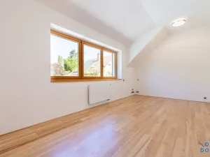 Pronájem rodinného domu, Roztoky, Nad vinicemi, 393 m2