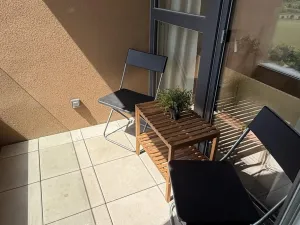 Pronájem bytu 1+kk, Praha - Černý Most, Arnošta Valenty, 38 m2