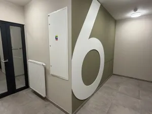 Pronájem bytu 1+kk, Praha - Černý Most, Arnošta Valenty, 38 m2