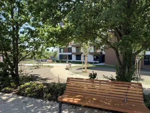 Pronájem bytu 1+kk, Praha - Černý Most, Arnošta Valenty, 38 m2