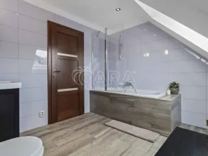 Prodej rodinného domu, Kosoř, Samota, 241 m2
