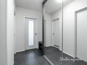 Pronájem bytu 2+kk, Praha, Poděbradská, 53 m2